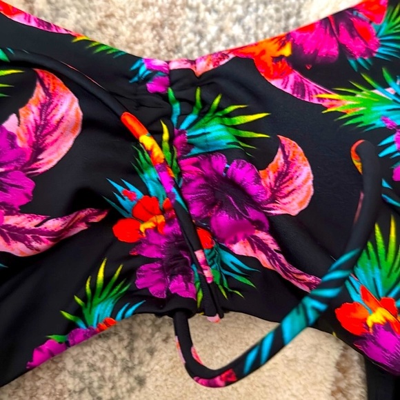 Victoria’s Secret PINK Floral Cutout swimsuit one piece Small - Picture 2 of 8